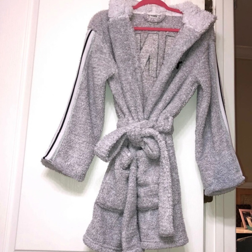 VS PINK Metallic Sherpa Hooded Robe